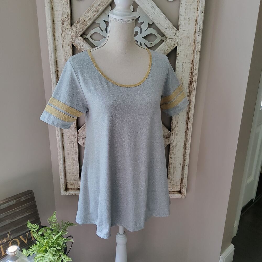 LulaRoe Women's Short Sleeve Perfect T Swing A-Line Top T-Shirt in Gray & Yellow